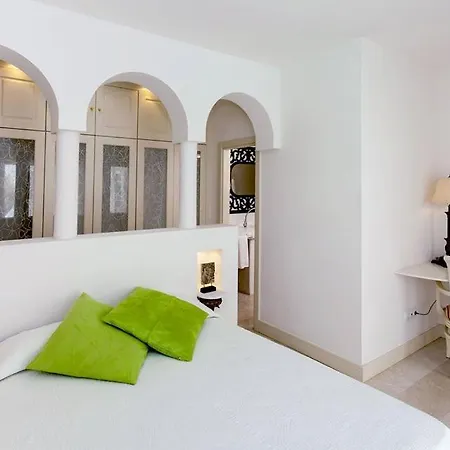 Alegria Villa *
